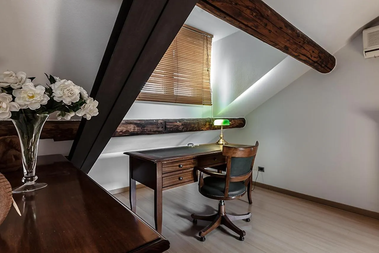 Milanrentals - Palazzi Apartment  Μιλάνο